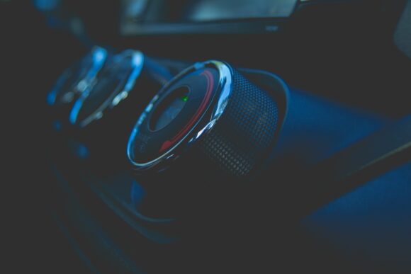 Weak or Warm Air? Signs Your Car’s AC Needs Regassing
